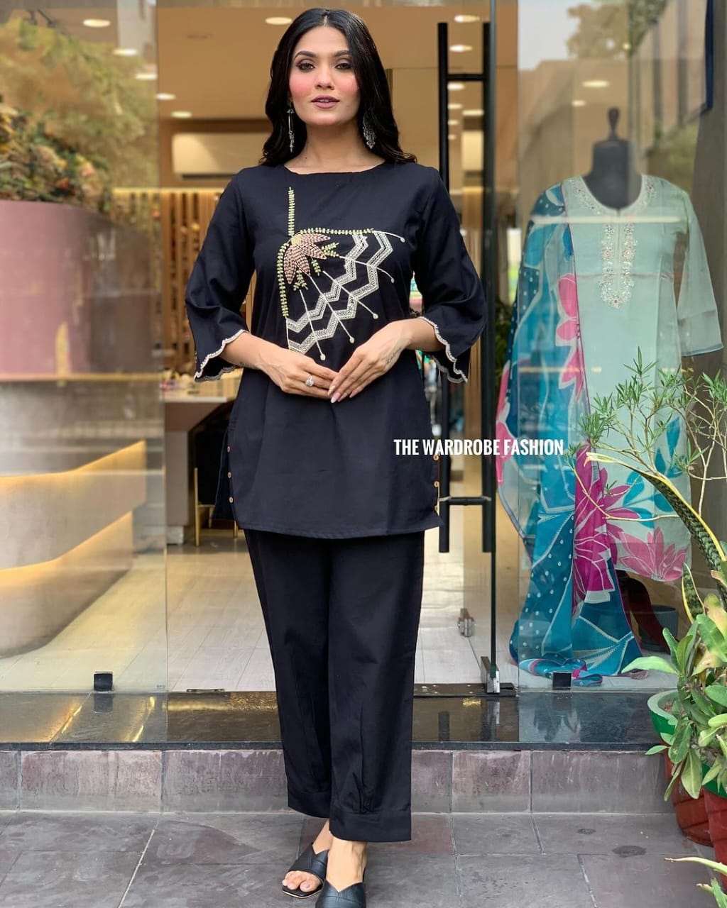 Designer Black Co-Ord Set Highlighted With Embroidery
