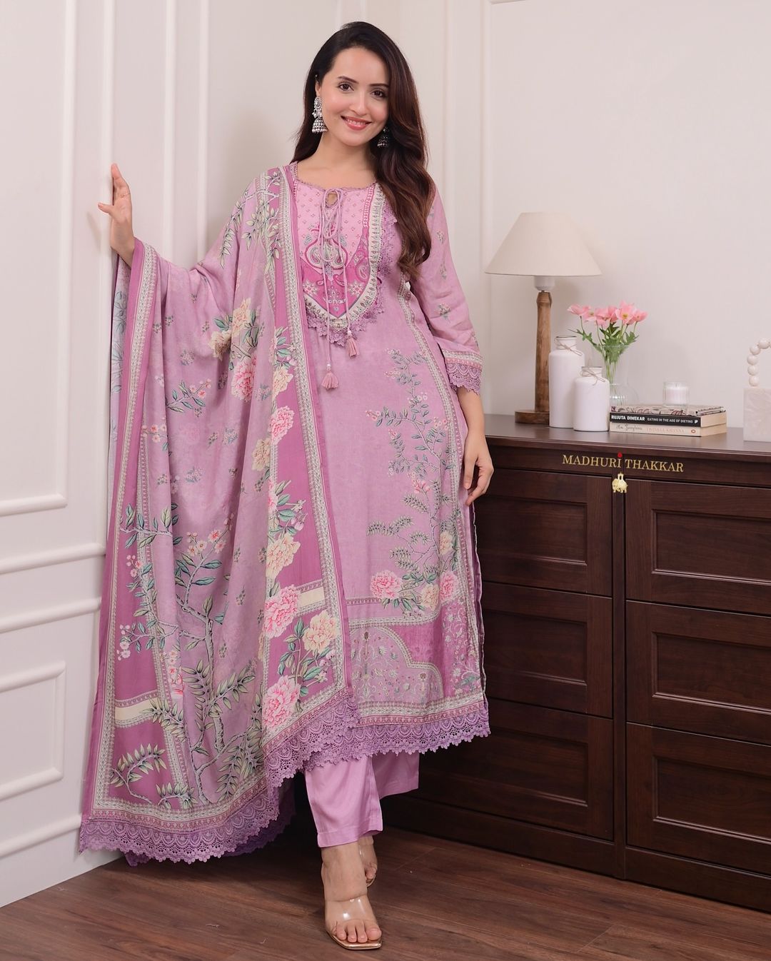 Lilac Muslin Floral Digital Printed Pakistani Kurti Set with Pant, Dupatta, and Pearl Necklace.