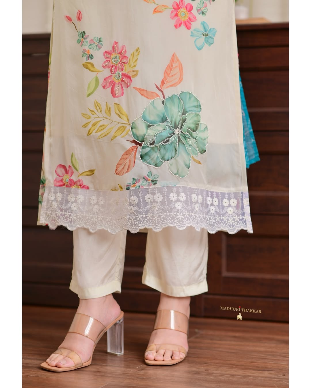Elegant Cream Organza Suit Set with Floral Print and Zari Work Dupatta