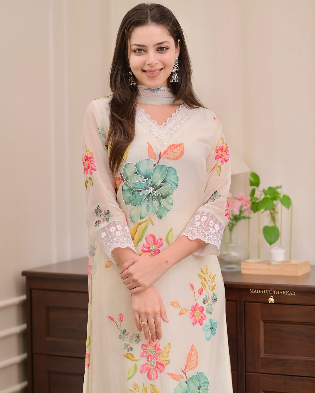 Elegant Cream Organza Suit Set with Floral Print and Zari Work Dupatta